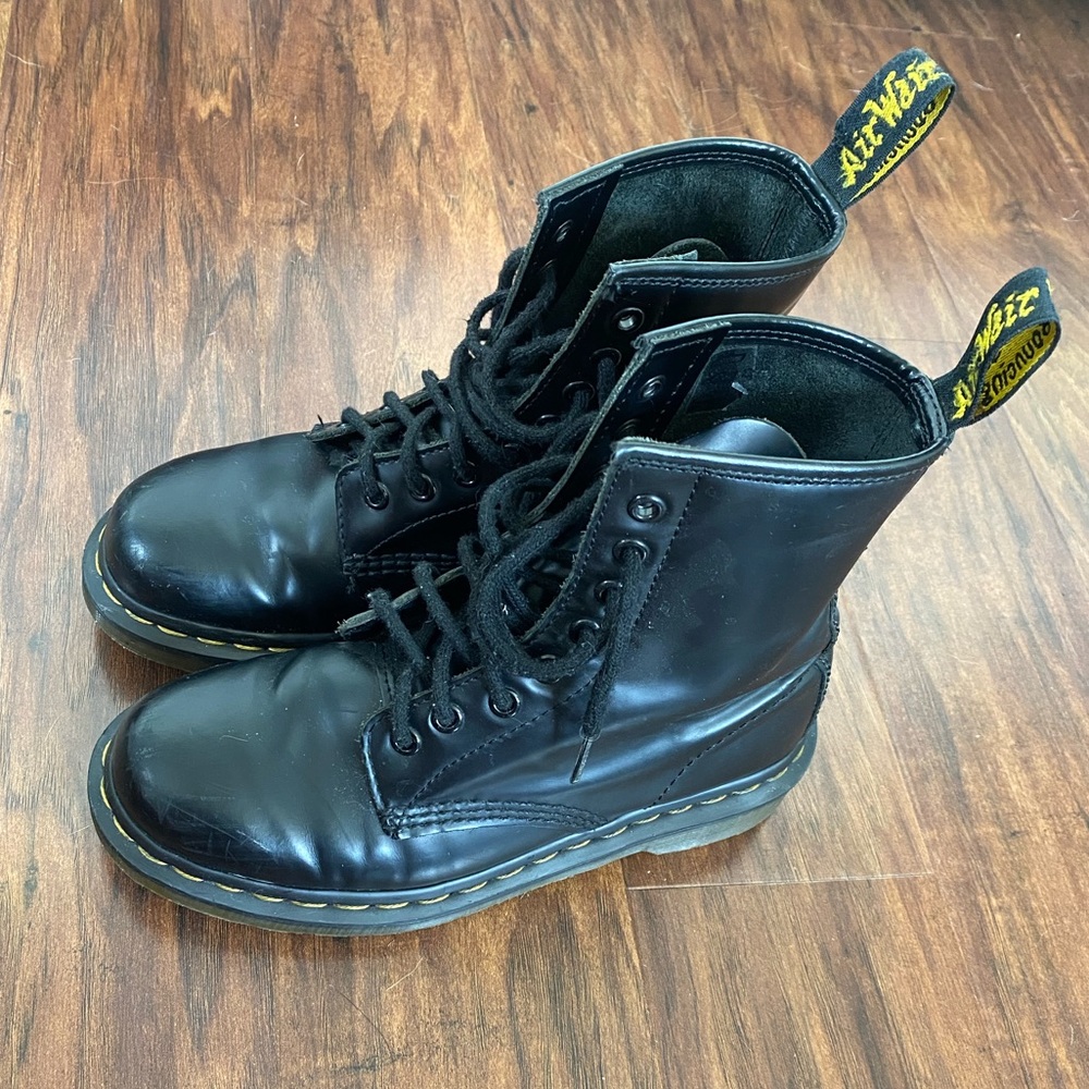 1460 Dr. Marten’s